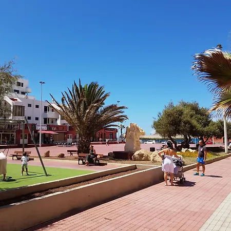 Alquilaencanarias Mirazul Plaza Roja Эль-Медано